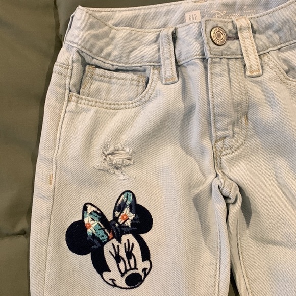 Little Girls Gap Disney Colab light wash jeans. Lightweight and great for spring - Picture 2 of 7